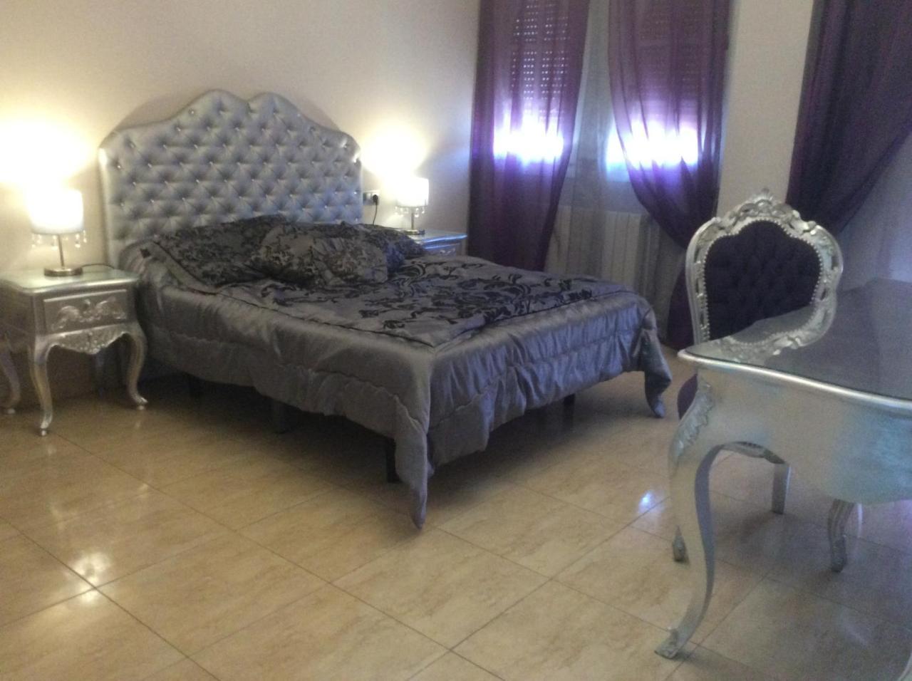 Hostal Mont Royal Alicante Esterno foto
