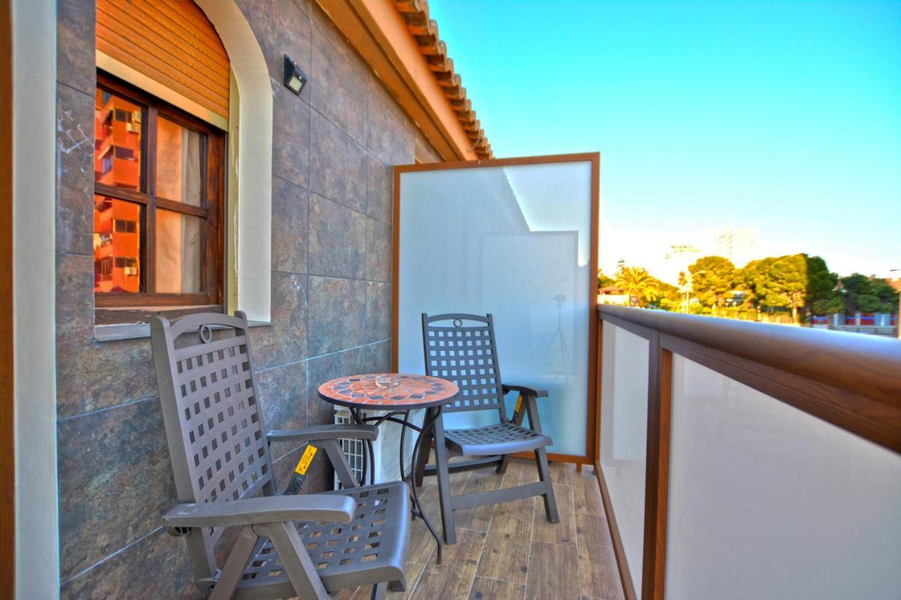 Hostal Mont Royal Alicante Esterno foto
