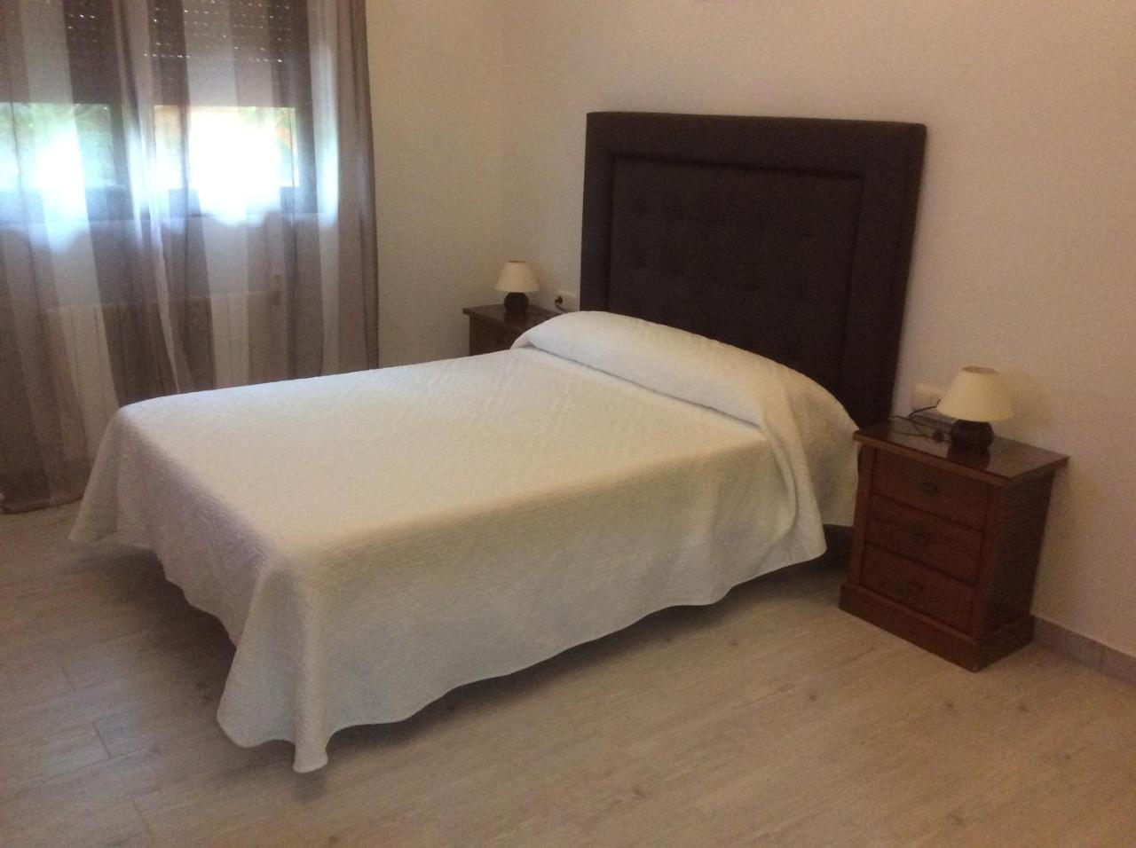 Hostal Mont Royal Alicante Esterno foto