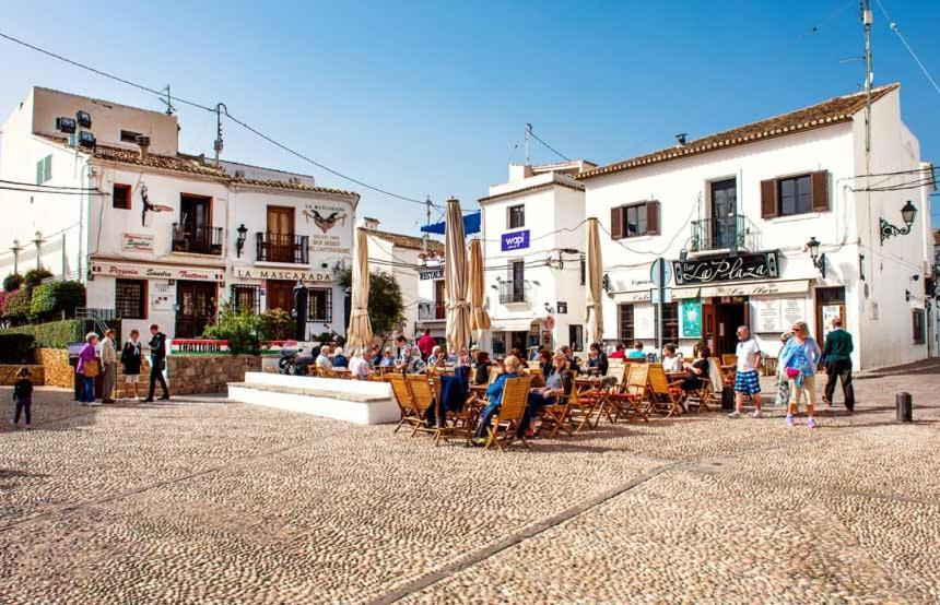 Hostal Mont Royal Alicante Esterno foto
