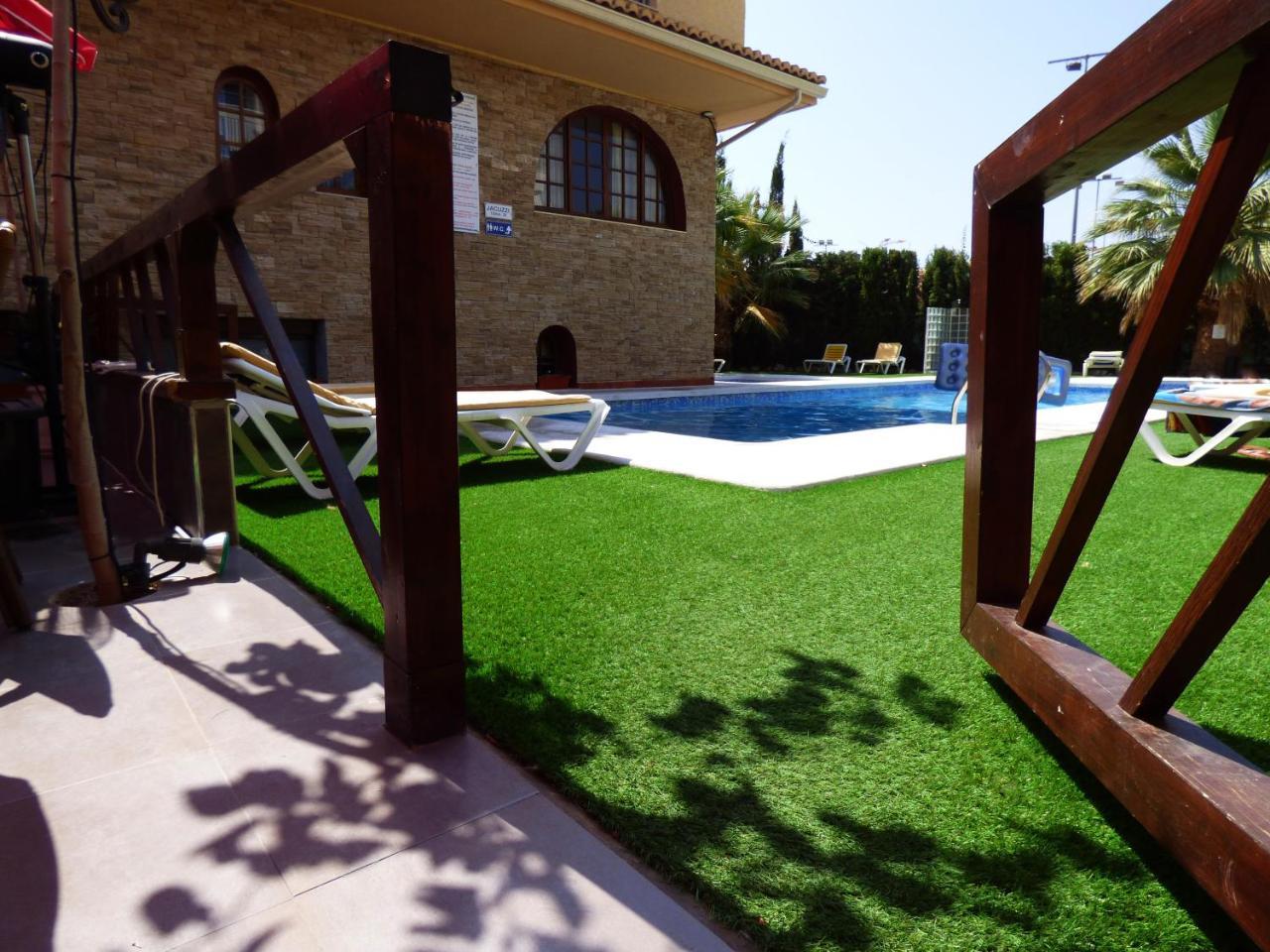Hostal Mont Royal Alicante Esterno foto