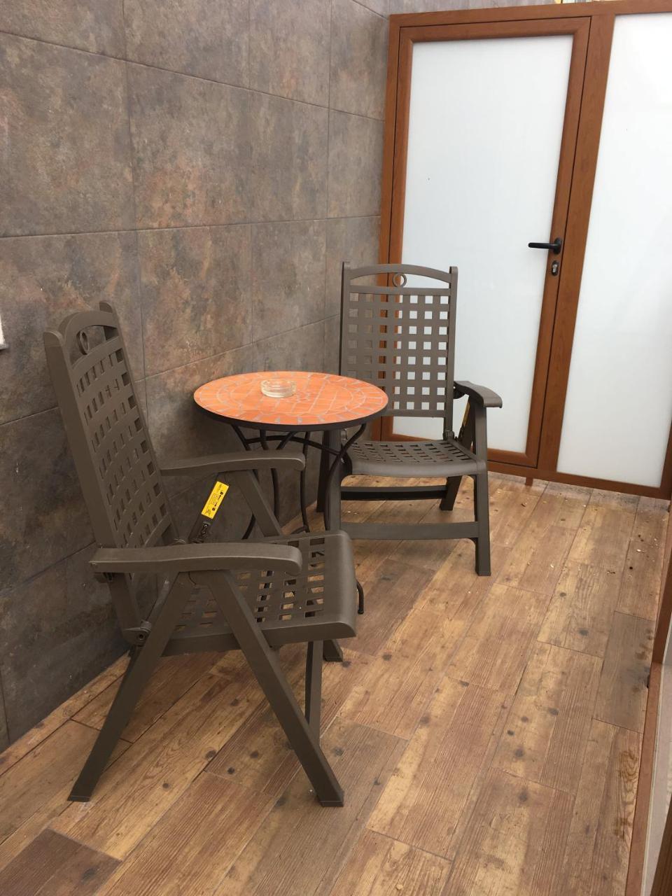 Hostal Mont Royal Alicante Esterno foto